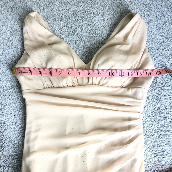 BETSY&ADAM EVENING PROM SHIMMERING RUCHED DRESS - Picture 5 of 8